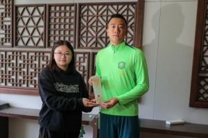 开云会员服务-月度最佳颁奖 | 韩佳奇当选 球迷：“他用神扑征服了我们的心”