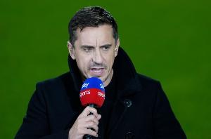 开云体育APP-内维尔：曼联必须解决门将位置的问题，他们需要有强大气场的门将