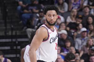 Stein：西蒙斯拒绝了尼克斯提供的一年合同 球员不想签底薪