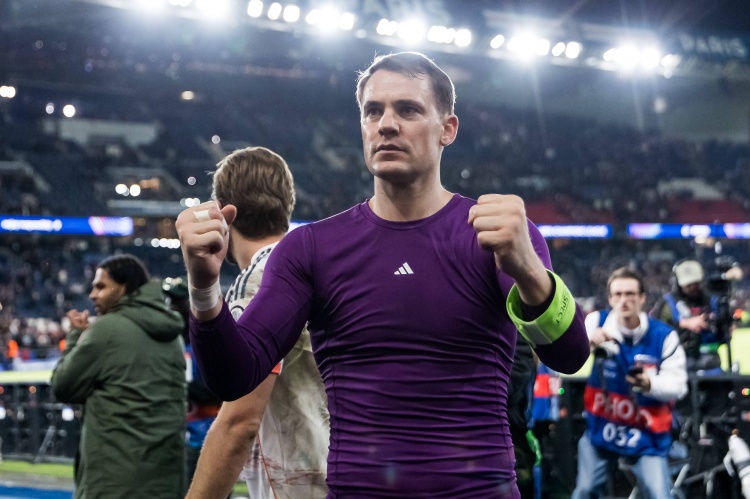 kaiyun-40岁诺伊尔单场9扑救，俱乐部生涯592场也仅有2次扑救数更多